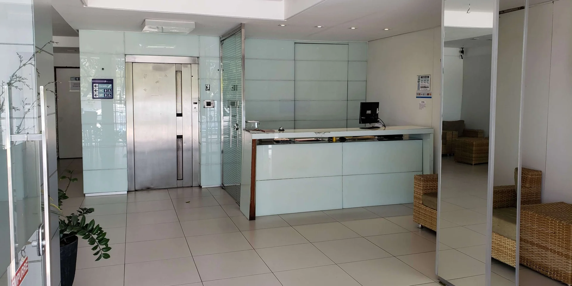Recepção do Lagoa Park Hotel — acolhimento ao hóspede
